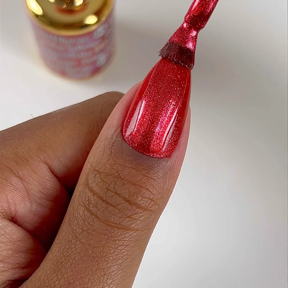 DND DC 9D Cat Eye Smoothie #03 – Ruby Mirage