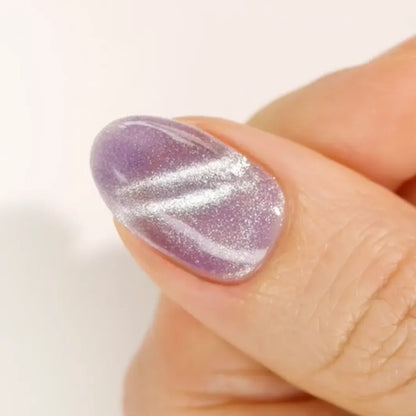 DND DC 9D Cat Eye Creamy Nude #34 – Royal Paws